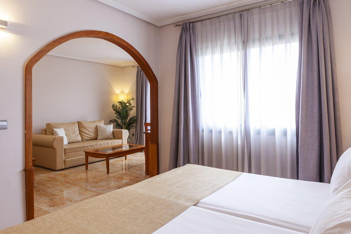 La Laguna & Golf 4*