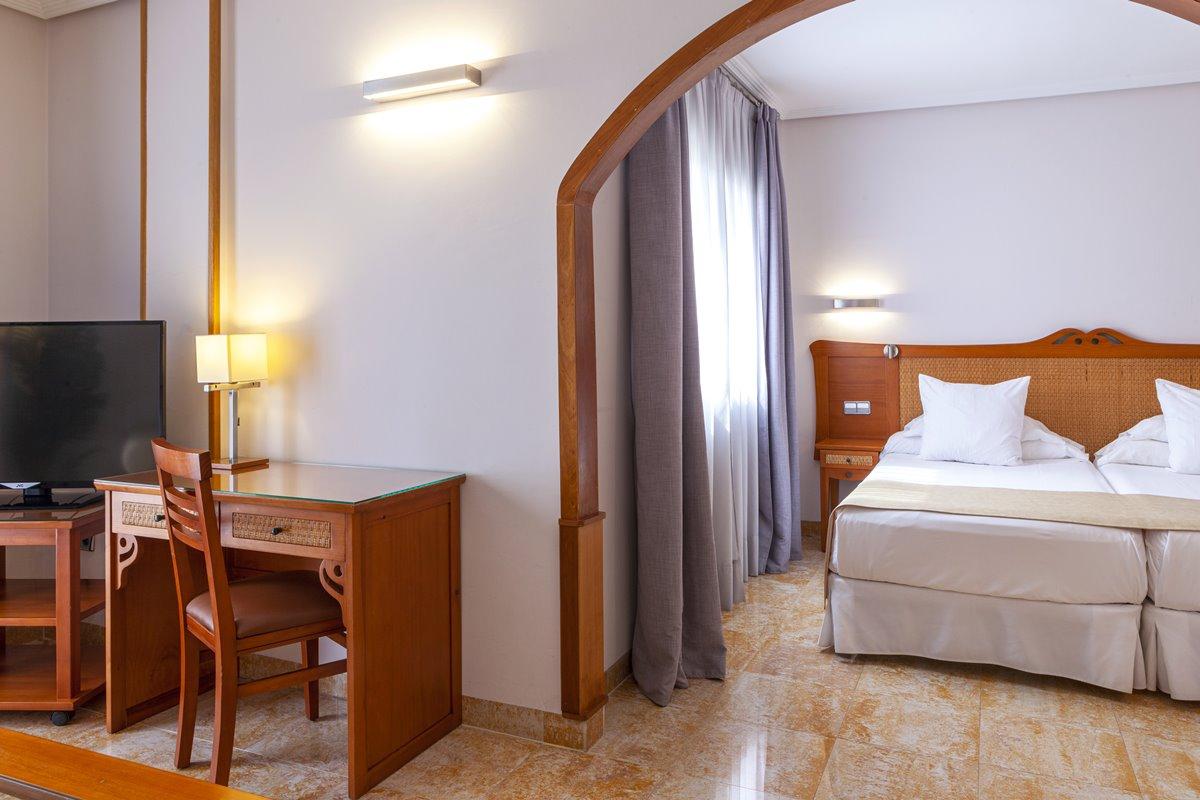 Hotel La Laguna & Golf
